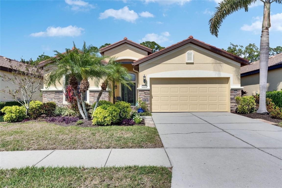 329 Laurel Falls Dr., Apollo Beach, FL 33572
