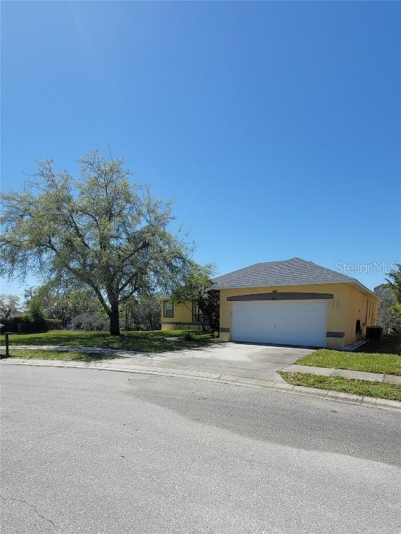 447 Wildflower Rd., Davenport, FL 33837