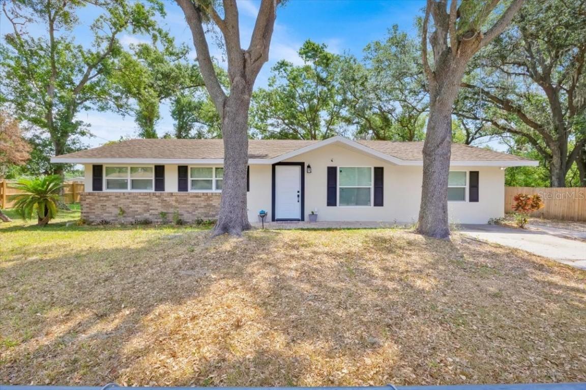 2415 Sutton Rd., Lakeland, FL 33810