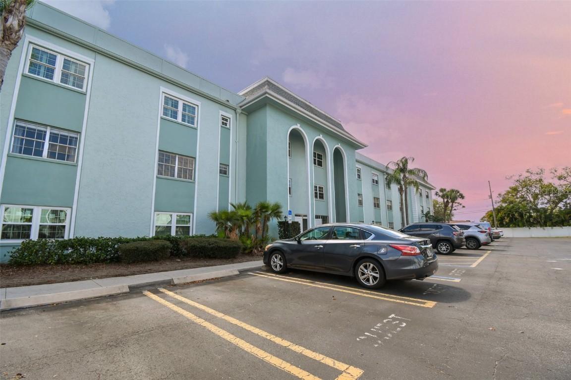 1706 Belleair Forest Dr. #314, Belleair, FL 33756