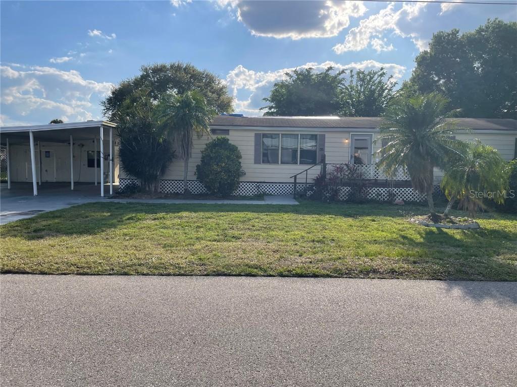 1472 Chobee St., Okeechobee, FL 34974