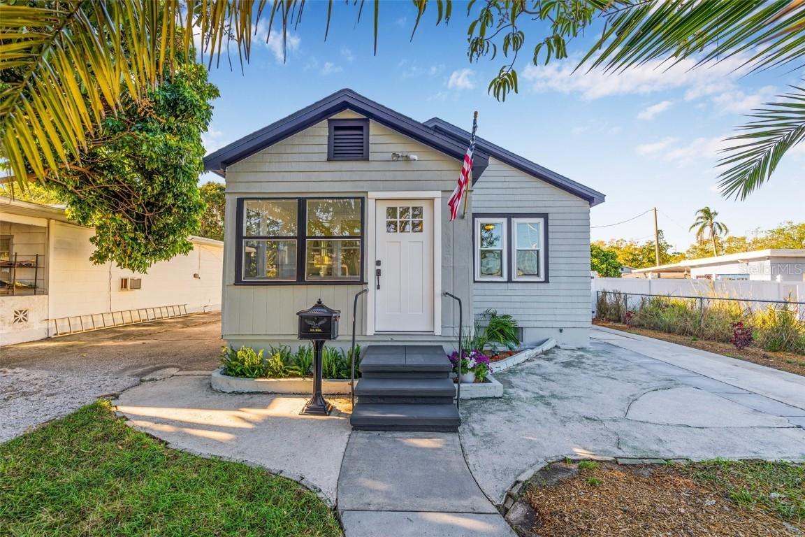 2734 17th Ave., St Petersburg, FL 33713