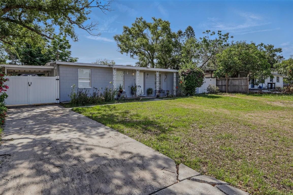 1211 E Camellia Dr., Brandon, FL 33510