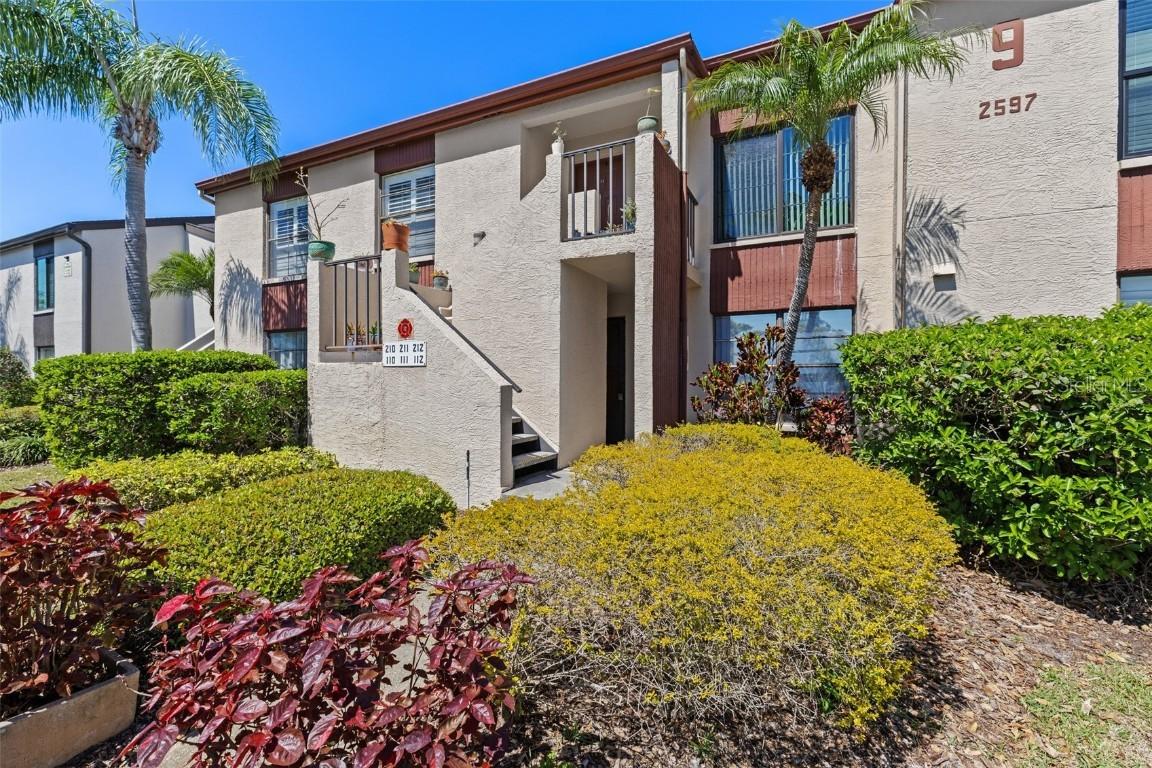 2597 Countryside Blvd. #111, Clearwater, FL 33761