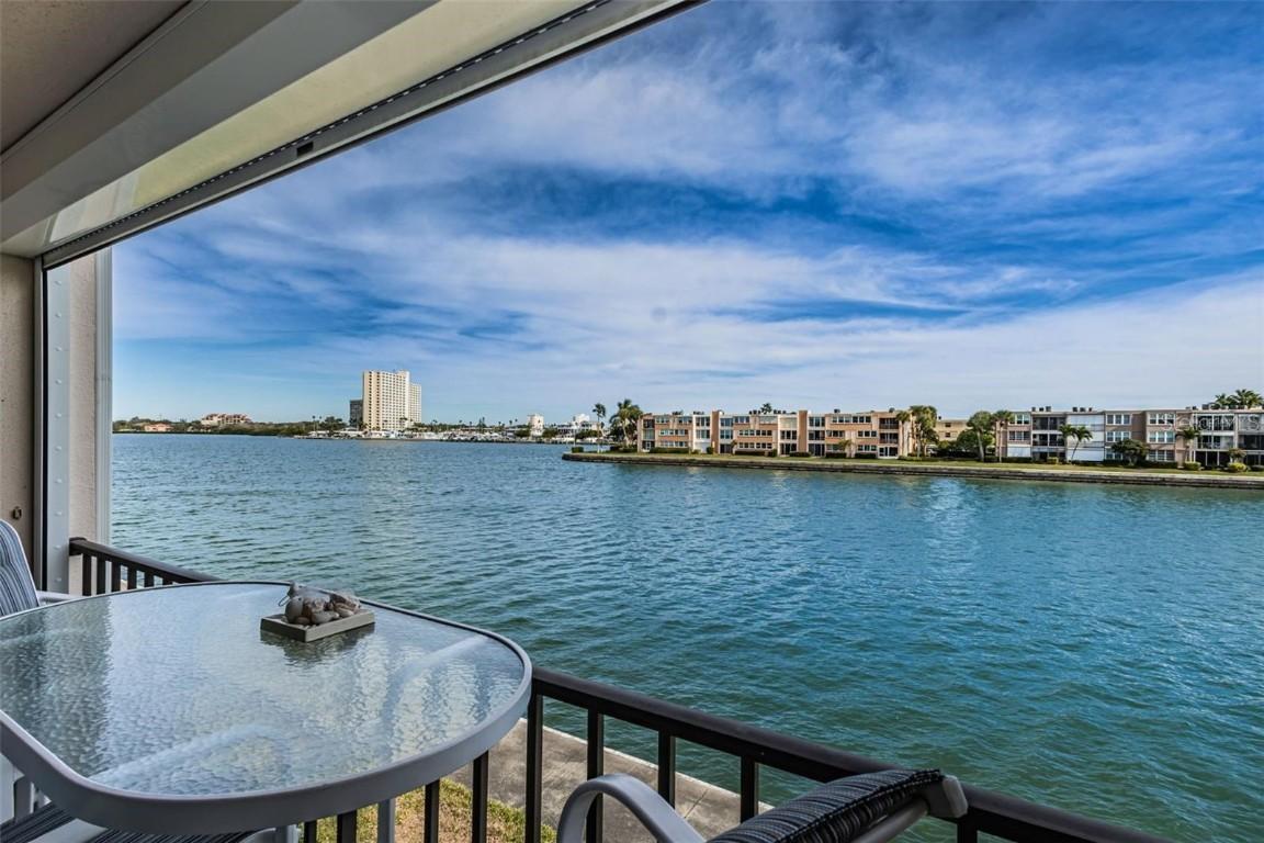 7645 Sun Island Dr. #201, South Pasadena, FL 33707