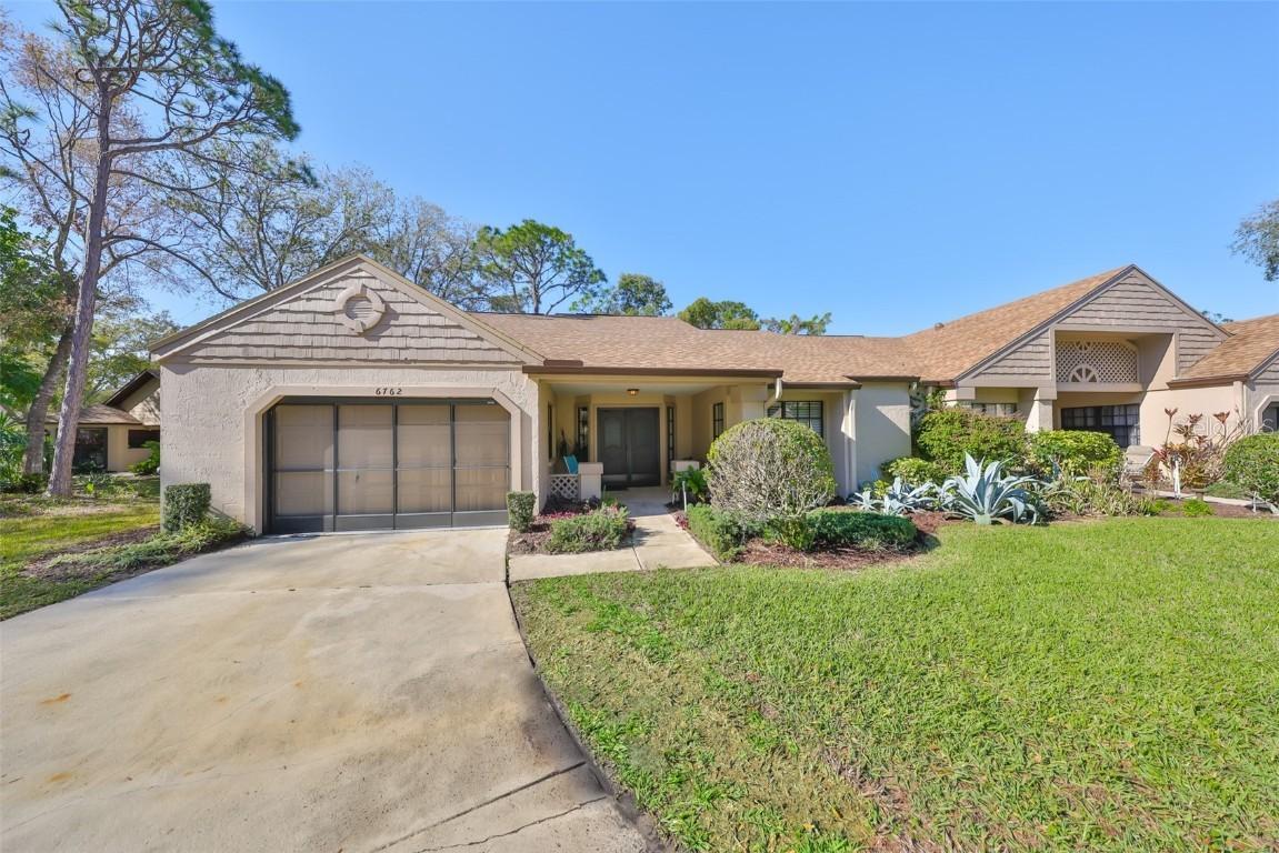 6762 Pearleaf Ct., Spring Hill, FL 34606