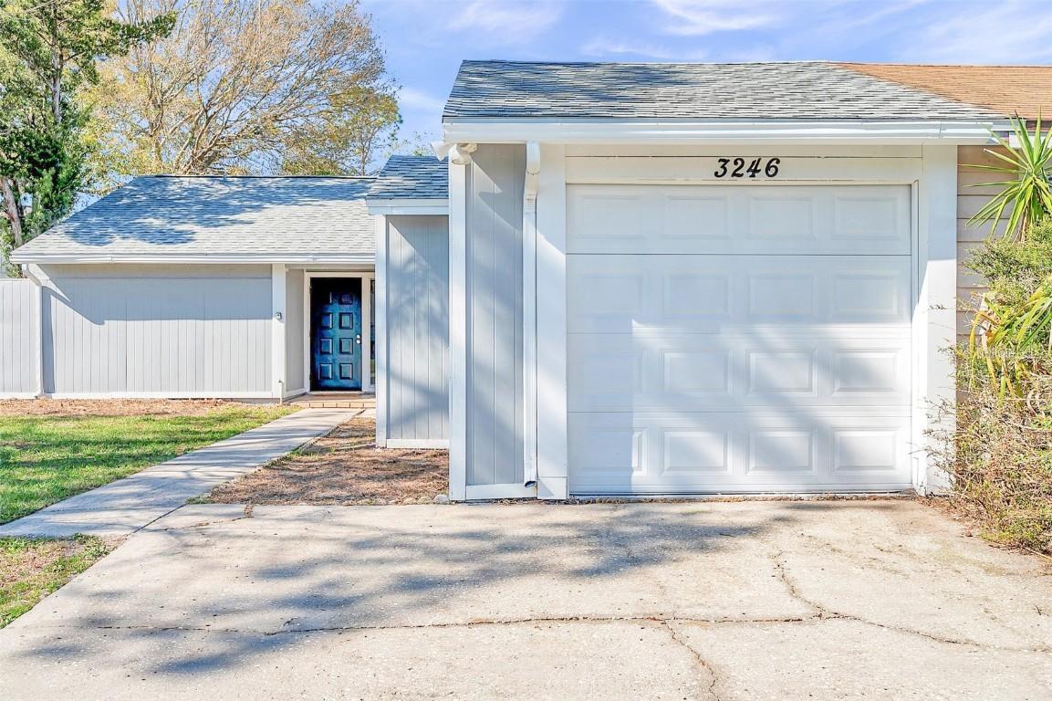 3246 Fox Lake Dr., Tampa, FL 33618