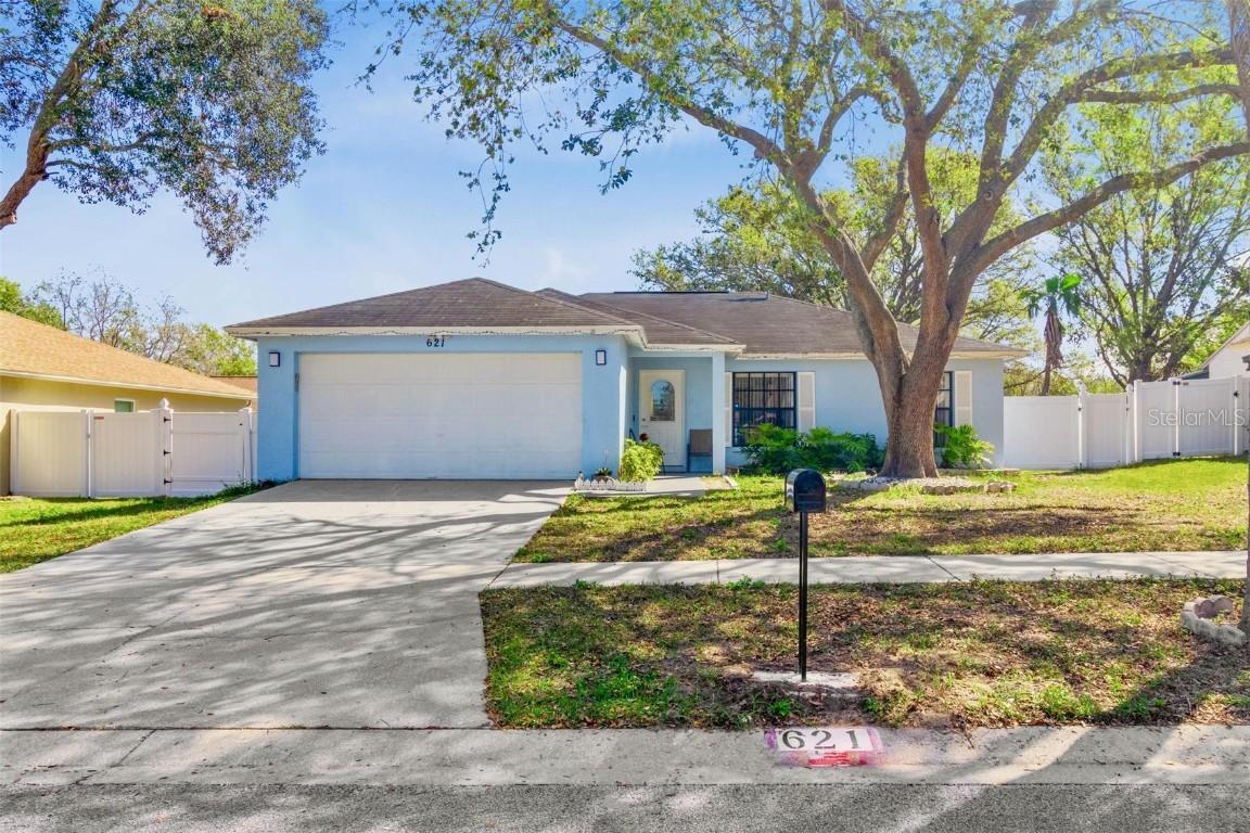 621 Chilt Dr., Brandon, FL 33510