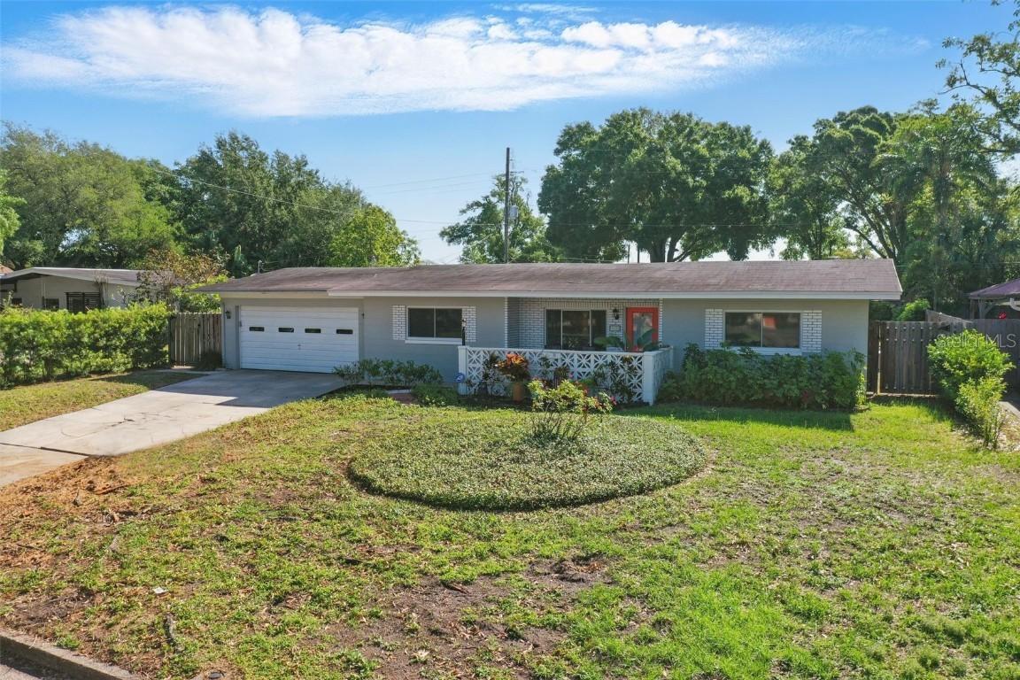 1005 Catalpa Ln., Orlando, FL 32806