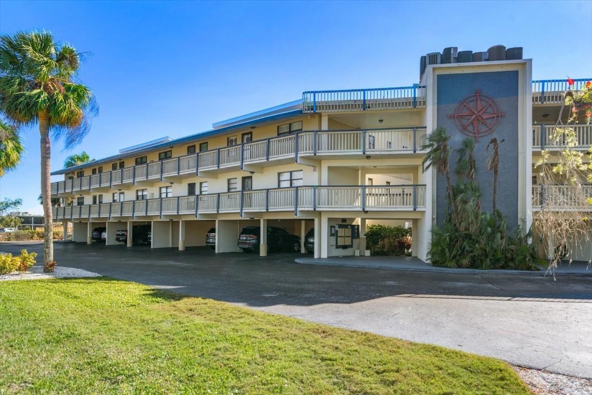 11650 Capri Cir. #203, Treasure Island, FL 33706