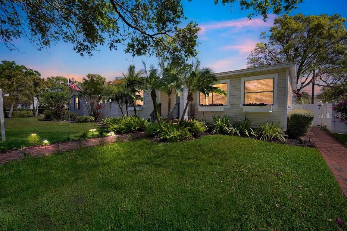 1235 14th St., St Petersburg, FL 33705