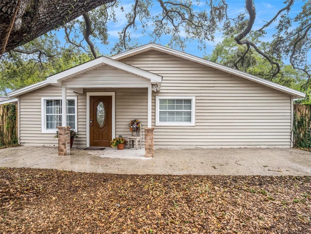 106 Grove St., Brandon, FL 33510