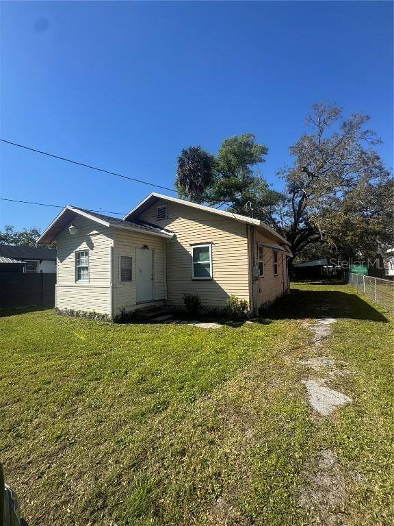 1707 W Arctic St., Tampa, FL 33604