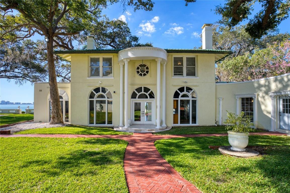 800 Druid Rd., Clearwater, FL 33756