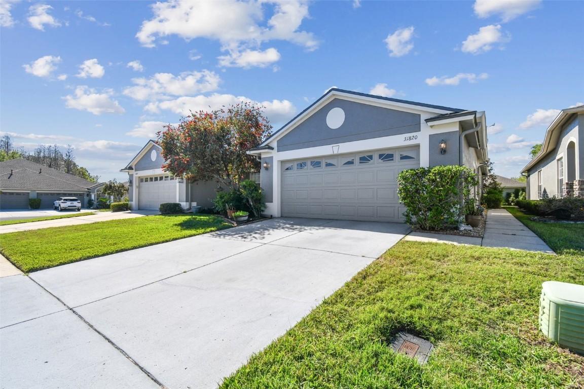 31820 Blythewood Way, Wesley Chapel, FL 33543