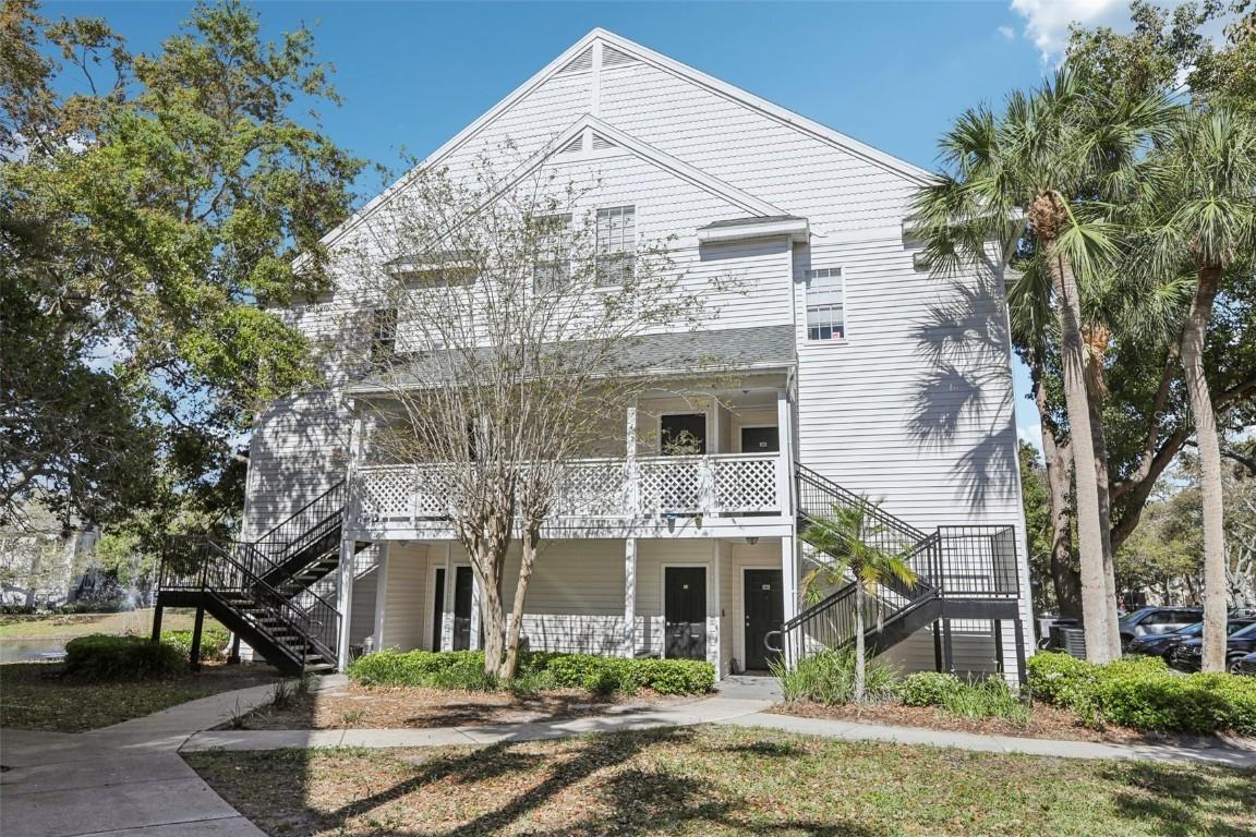 3310 Haviland Ct. #202, Palm Harbor, FL 34684