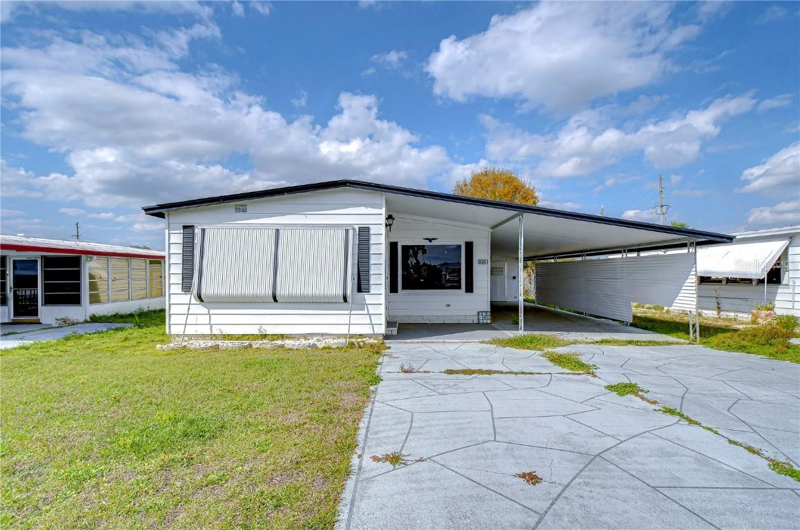 35051 Dale Ave., Zephyrhills, FL 33541