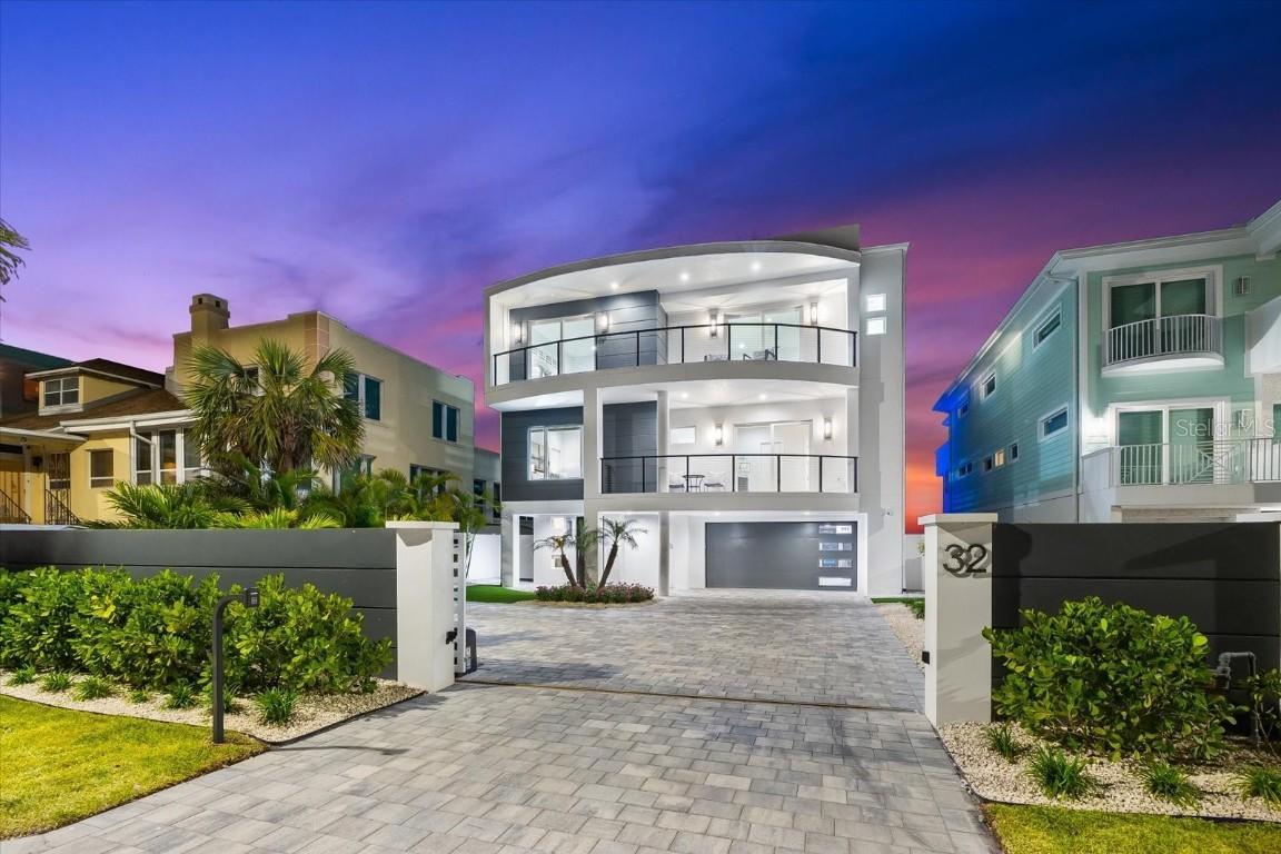 32 Gulf Blvd., Indian Rocks Beach, FL 33785