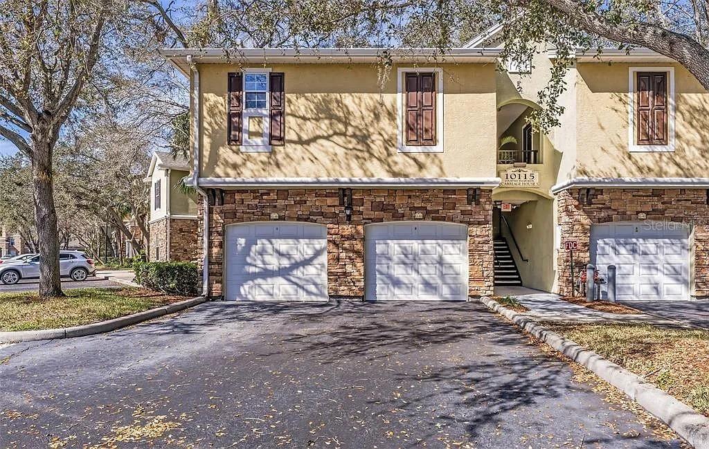 10115 Courtney Palms Blvd. #202, Tampa, FL 33619