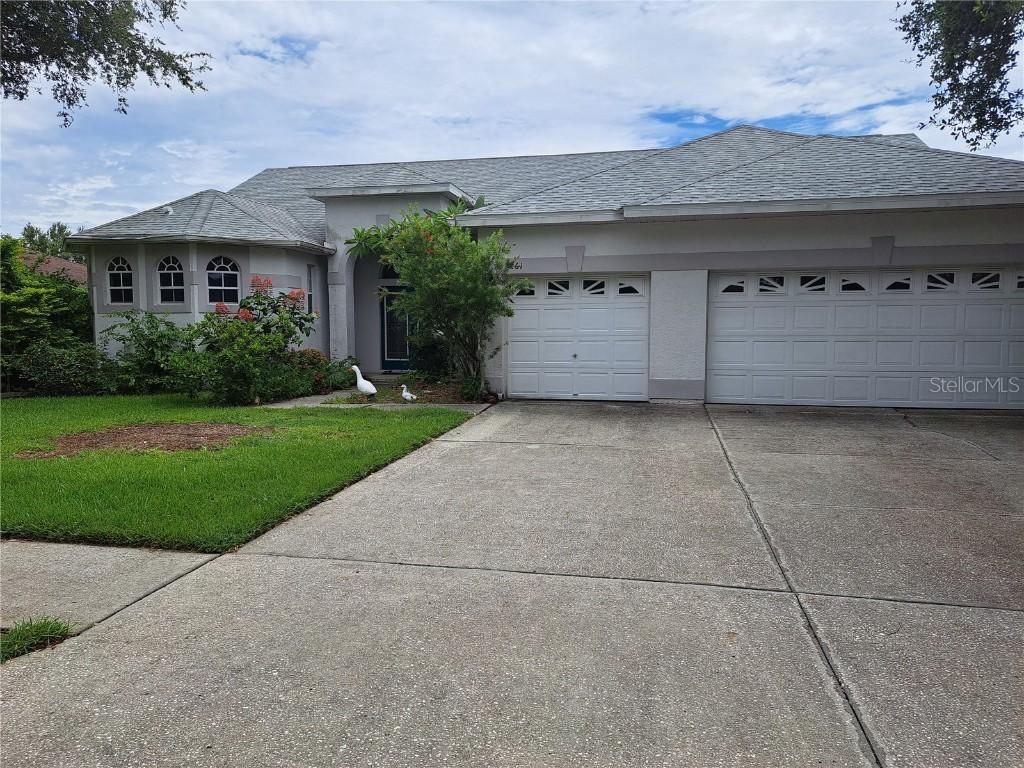5261 Camberlea Ave., Zephyrhills, FL 33541
