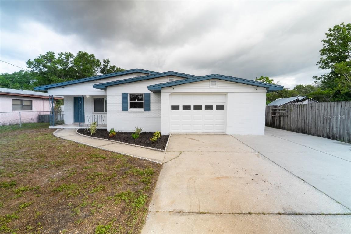 2610 E Yukon St., Tampa, FL 33604