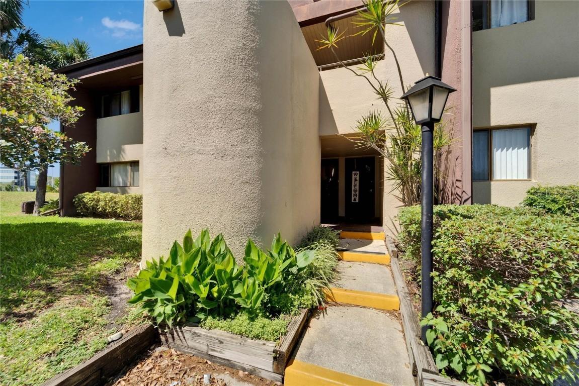 880 S Village Dr. #201, St Petersburg, FL 33716