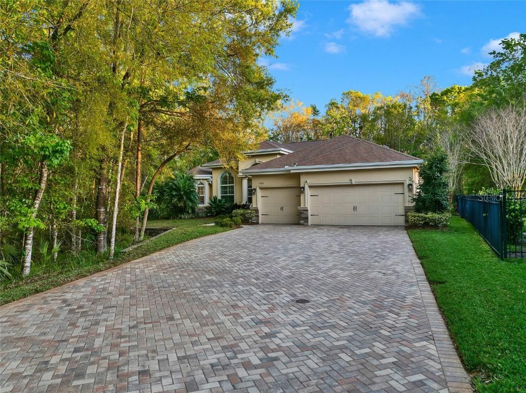 3198 Thatcher Ln., Tarpon Springs, FL 34688