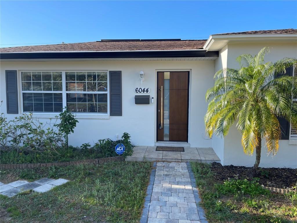6044 6th Ave., St Petersburg, FL 33710