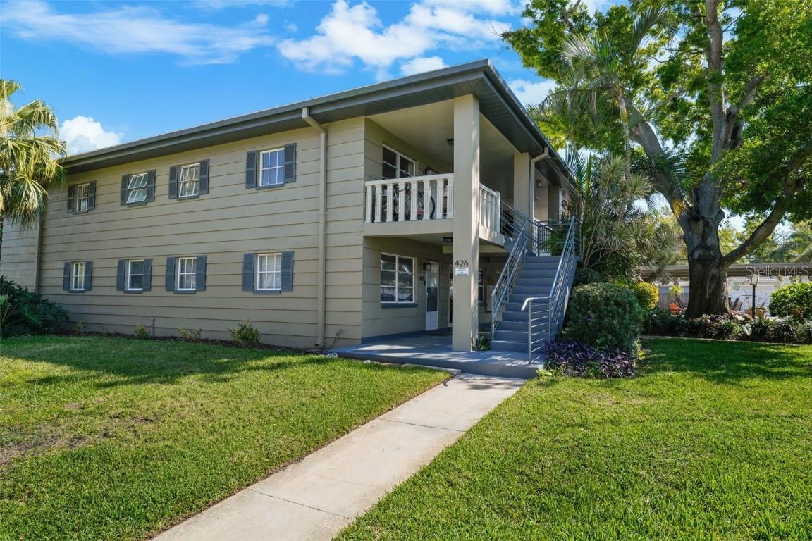 426 32nd Ave. #102E, St Petersburg, FL 33704