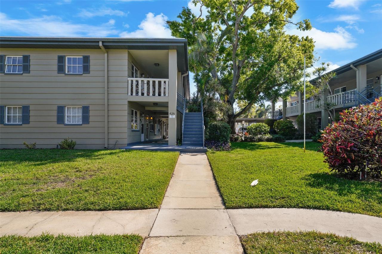 426 32nd Ave. #102E, St Petersburg, FL 33704