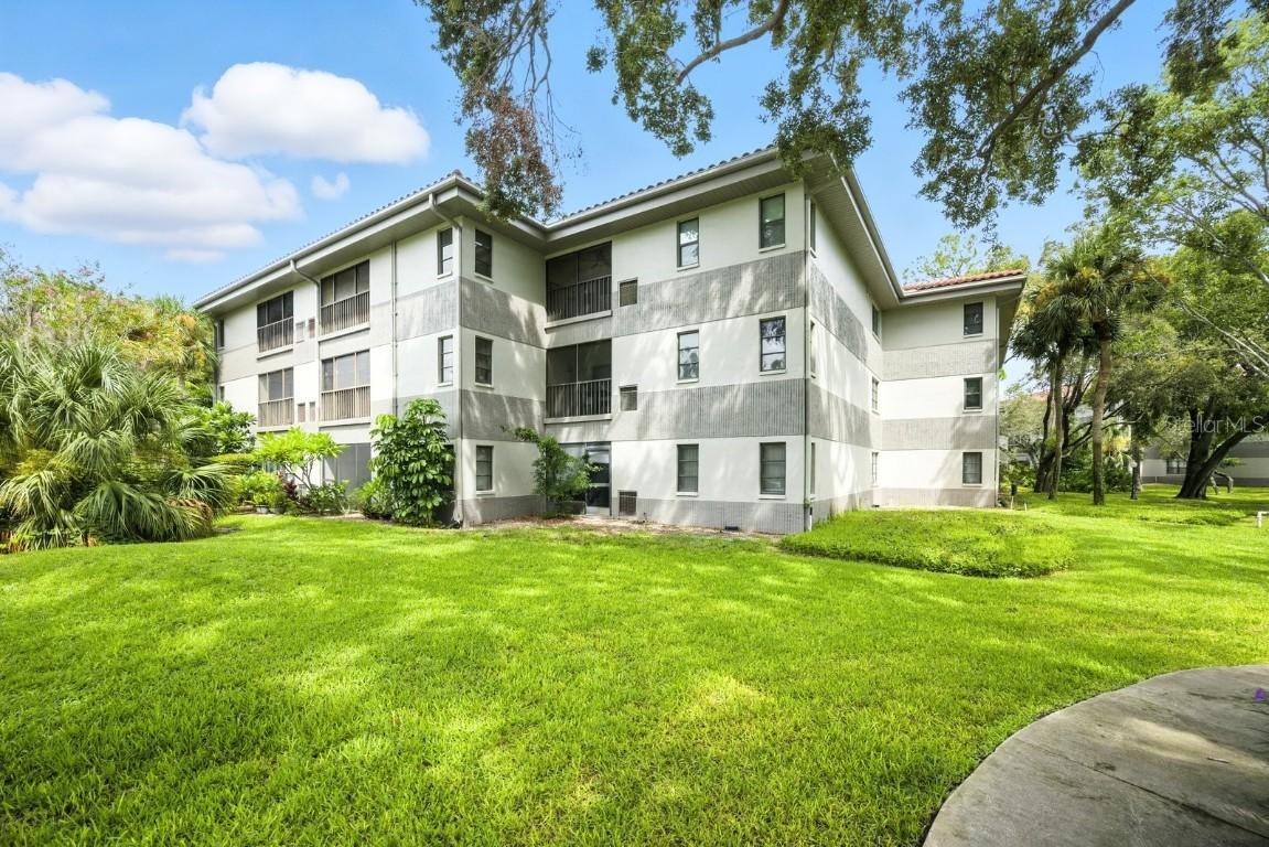 2650 Countryside Blvd. #B102, Clearwater, FL 33761