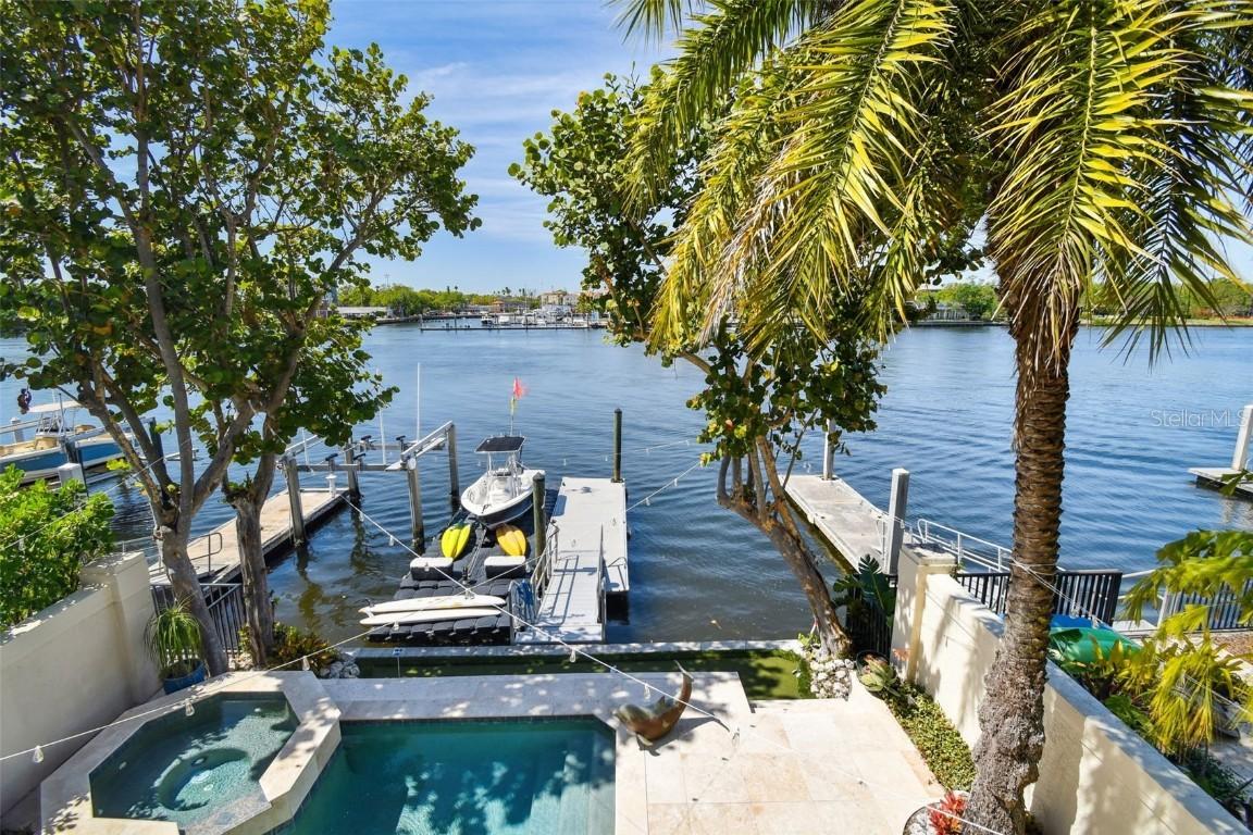 1035 Royal Pass Rd., Tampa, FL 33602