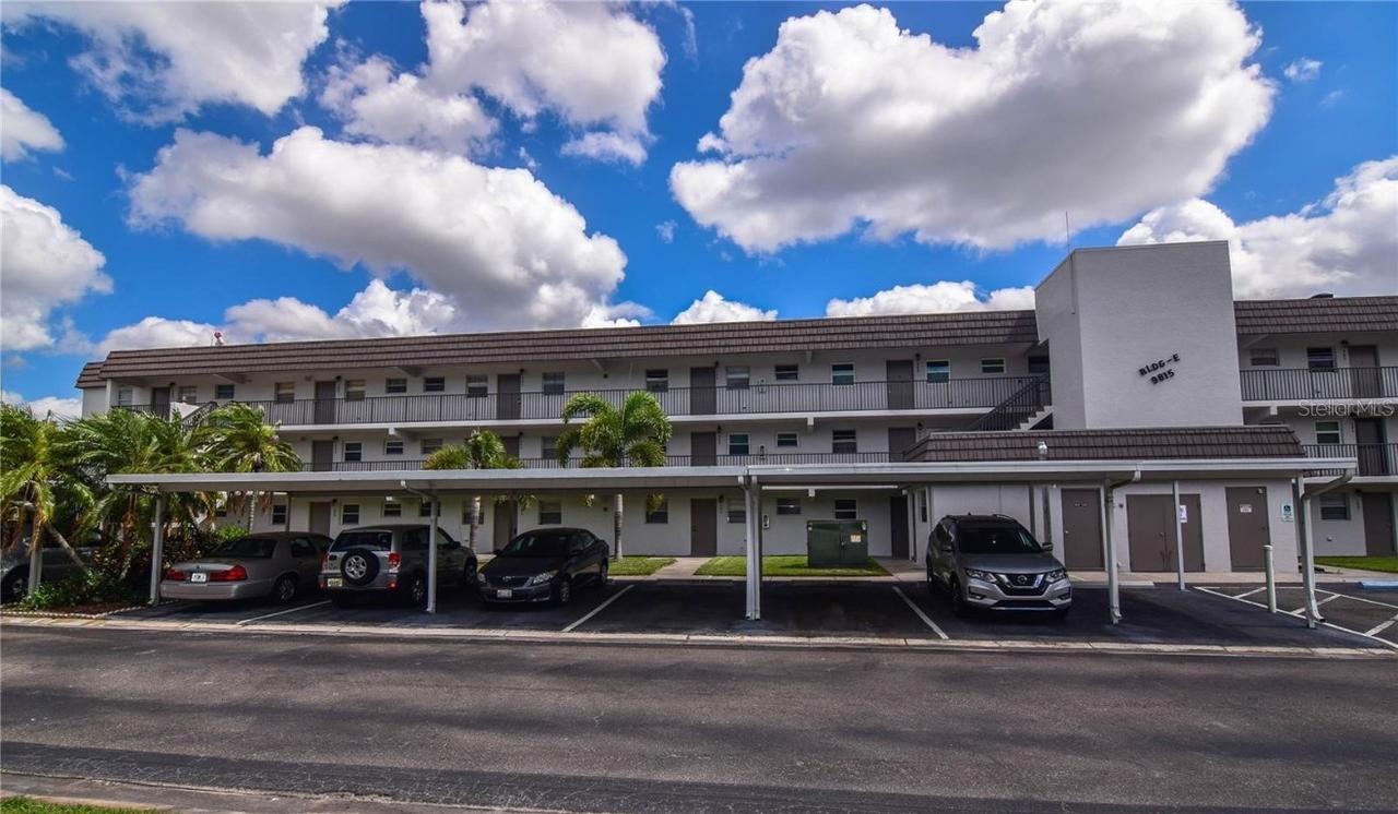 9815 47th Ave. #306, St Petersburg, FL 33708