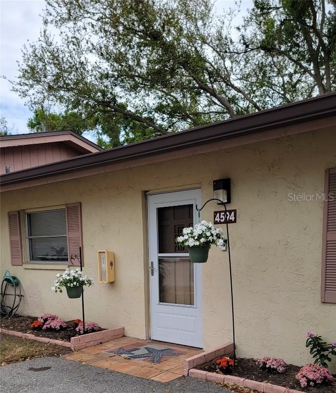 4594 Mohican Tr. #143, Sarasota, FL 34233