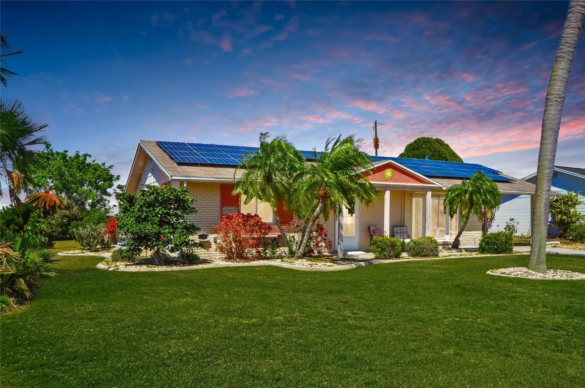1515 Arrowhead Dr., Sun City Center, FL 33573