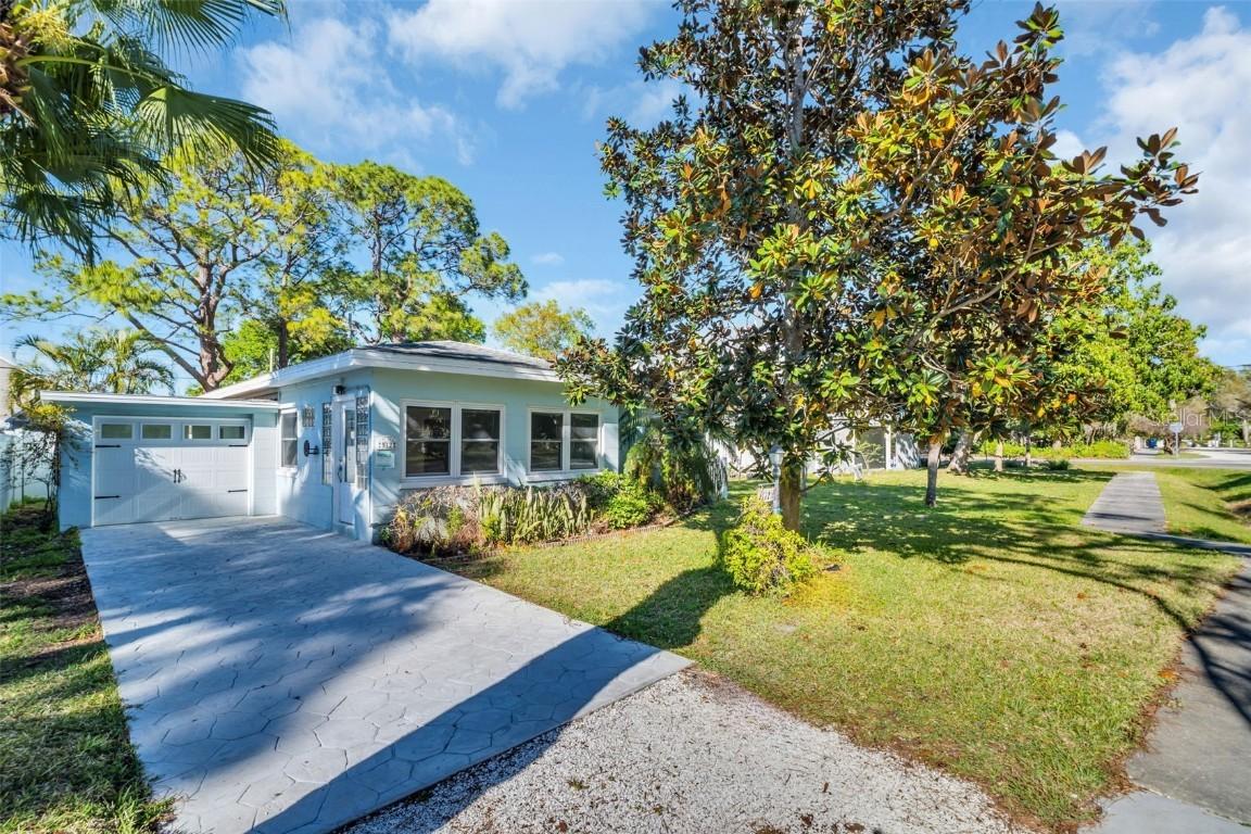 512 Tennessee Ave., Crystal Beach, FL 34681