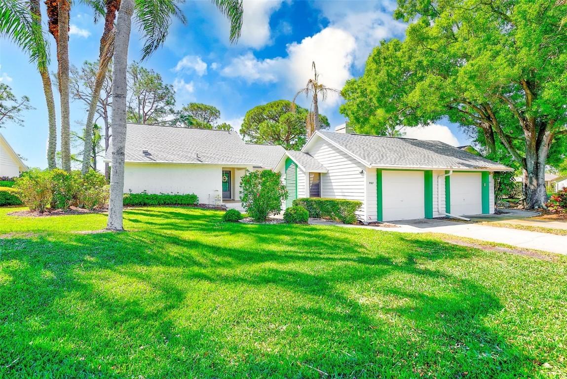 2507 Royal Pines Cir. #2H, Clearwater, FL 33763
