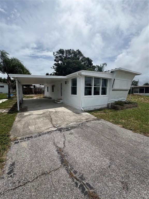 2110 Orange Dr., Holiday, FL 34691