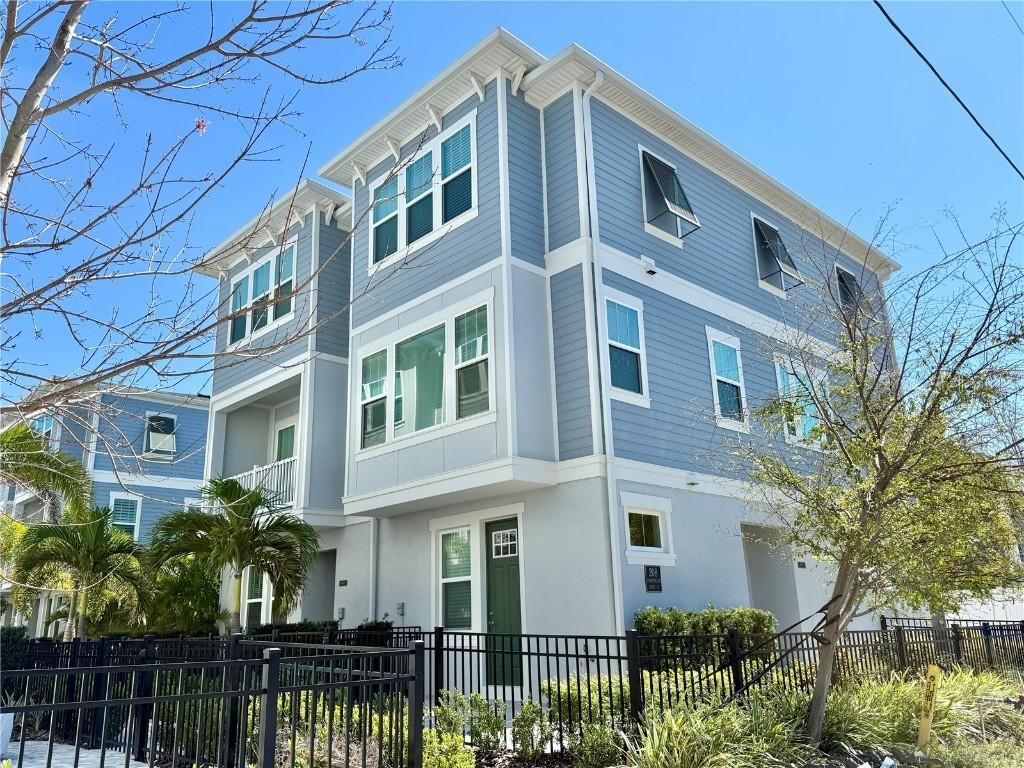 208 S Tampania Ave. #4, Tampa, FL 33609