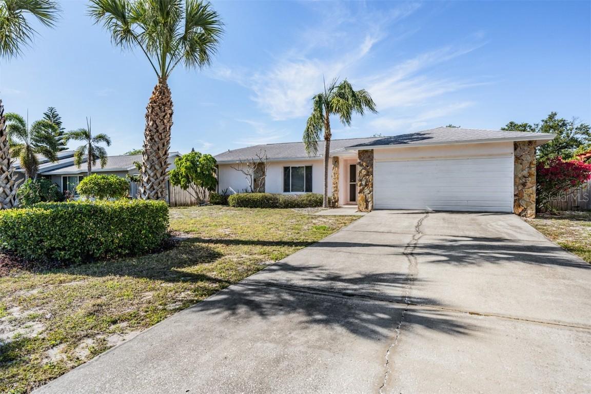 1717 Joshua Ct., Palm Harbor, FL 34683