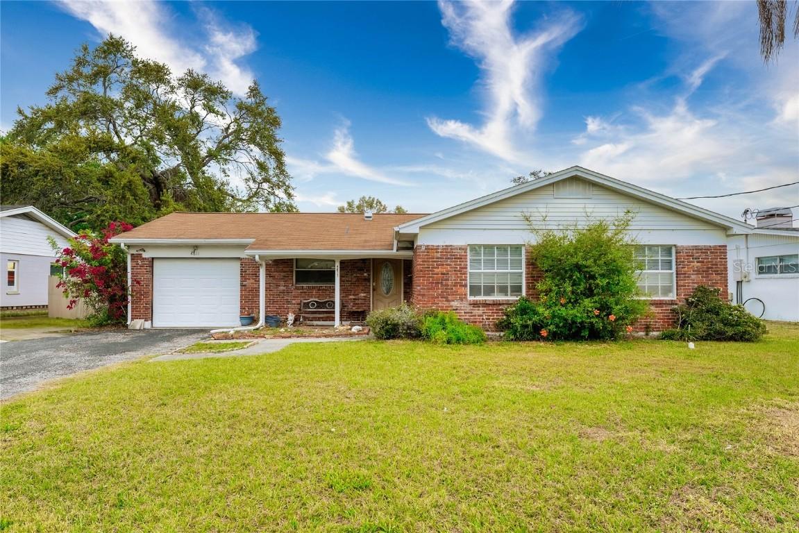 4611 W Bay Court Avenue, Tampa, FL 33611