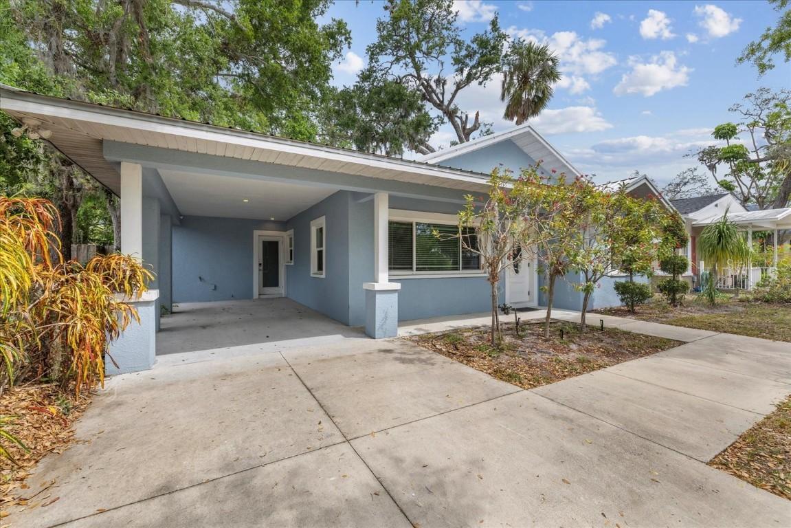 1039 23rd St., Sarasota, FL 34234