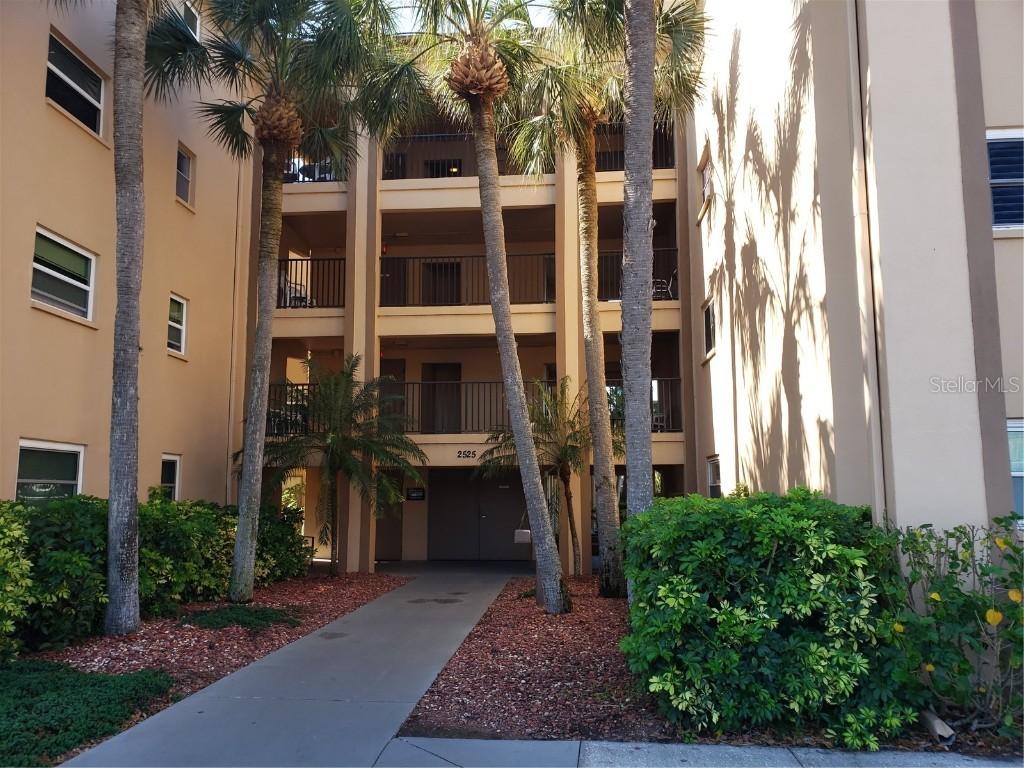 2525 W Bay Dr. #A11, Belleair Bluffs, FL 33770
