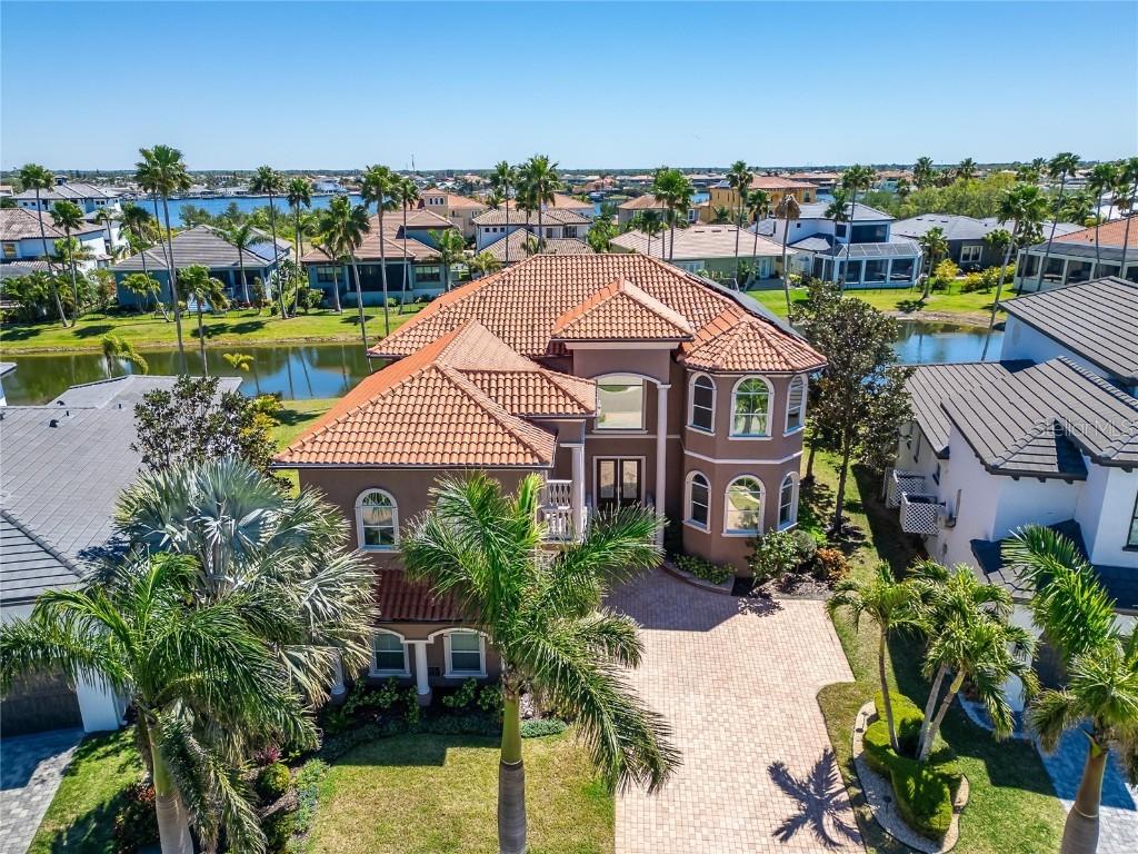 1408 Alhambra Dr., Apollo Beach, FL 33572