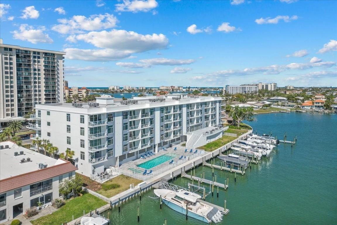 415 Island Way #304, Clearwater Beach, FL 33767
