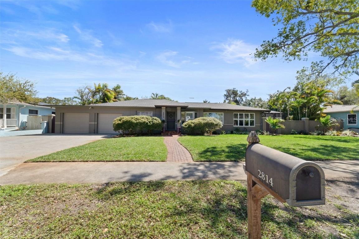 2814 47th St., Gulfport, FL 33711