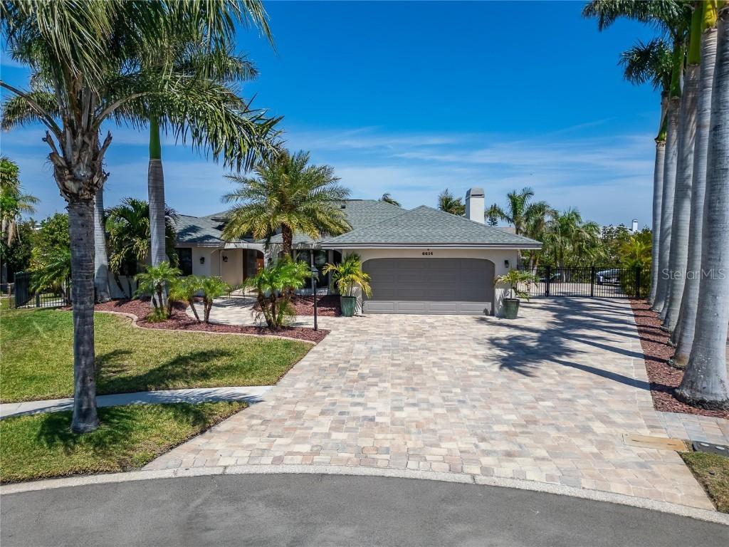 6614 Blackfin Way Way, Apollo Beach, FL 33572