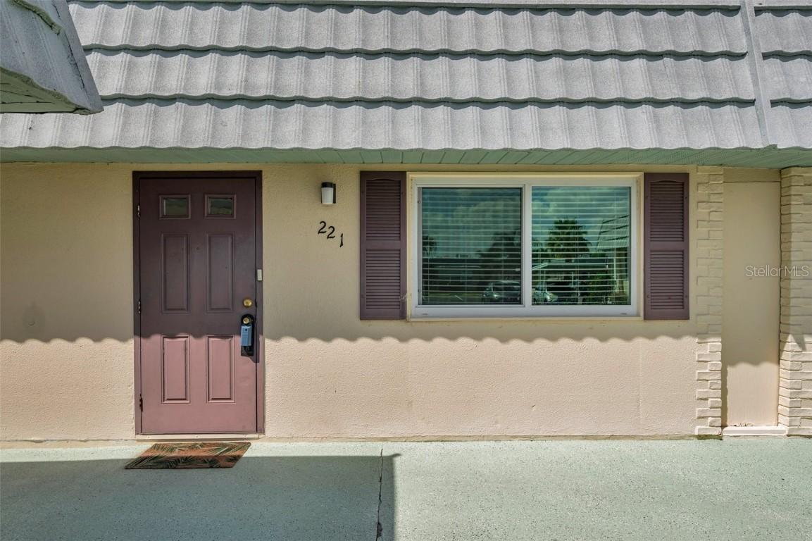 1801 Bedford Ter. #221, Sun City Center, FL 33573