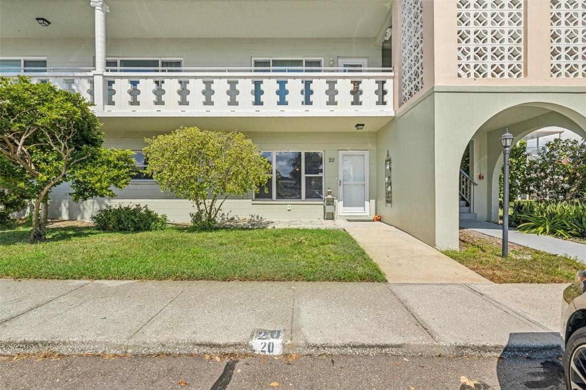 2400 Columbia Dr. #20, Clearwater, FL 33763