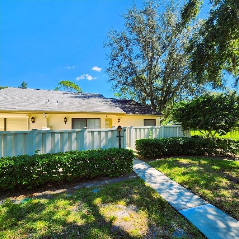 1333 Shady Pine Way #F, Tarpon Springs, FL 34688